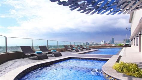 8 Hotels in Alabang for Your Next Staycation Within the Metro.